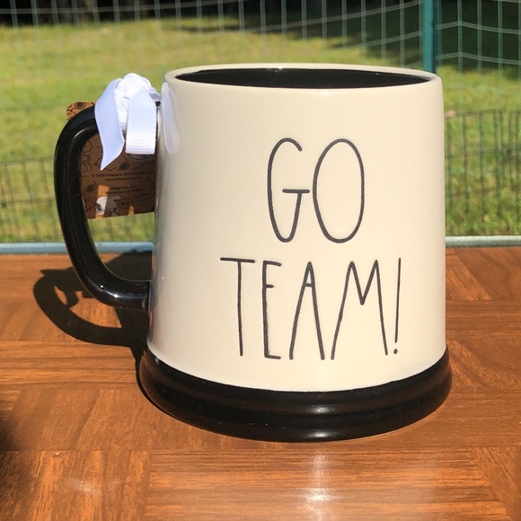 NWT Rae Dunn New Peanuts Snoopy & Woodstock Extra Large Football Mug "Go Team!" - Picture 2 of 6